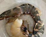 Foto langkah ke 1 dari resep Udang oseng Cabai bawang.