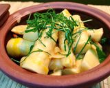 Hình bước làm 3 của món Măng trúc om lá lốt