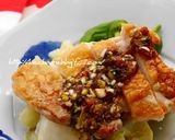 A picture of step 10 of Stay Cool in Summer: Chilled Pork and Lettuce with Ume Plum Sauce.