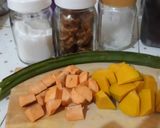 Foto langkah ke 1 dari resep Kolak Ubi dan Labu Kuning (Waluh).
