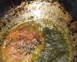 A picture of step 3 of Green salad tomato soup.