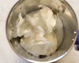 A picture of step 1 of Rose lassi.