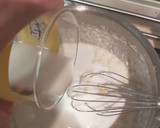 Foto del paso 3 de la receta: Salsa de queso muy parecida a la del burger