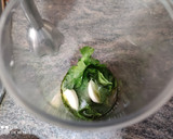 Foto del paso 3 de la receta: Merluza con ajo, perejil y patatas panaderas en 22 minutos