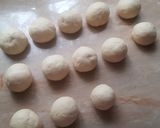 Foto langkah ke 4 dari resep 56. Dough Pizza Mini Beku.