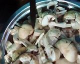 A picture of step 1 of Chatpata Mushroom Masala.