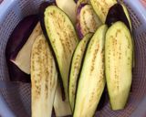 Hình bước làm 1 của món Cà tím áp chảo