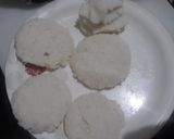 A picture of step 1 of Idli pizza.