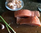 Foto del paso 1 de la receta: Cocina para parejas: Salmón rosado con camarones