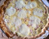 Foto del paso 7 de la receta: Quiche de lomito y cebolla colorada