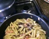 Foto del paso 5 de la receta: Penne con radicchio rosso e salmone affumicato