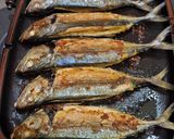 Foto langkah ke 4 dari resep Kembung Bakar Sambal Geprek (104).