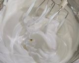 Une image de l'étape 1 de Gâteau de Savoie.