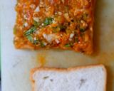 A picture of step 3 of Aloo sesame toast.