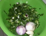 Foto langkah ke 1 dari resep Tumis Daun Bawang/Kucai.