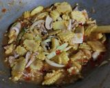 Foto langkah ke 6 dari resep Cumi dan Putren Saos Padang.