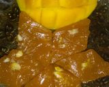 A picture of step 2 of Mango custard halwa.