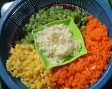 Foto langkah ke 1 dari resep Bola-bola nasi ayam (MPASI 20 bulan+).