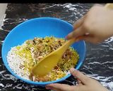 A picture of step 12 of Bhel Puri.