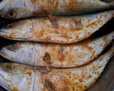 Foto langkah ke 1 dari resep Ikan Panggang Sambal Dabu-Dabu.