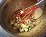 Foto del paso 1 de la receta: Torta sin harina 0000 con Pasas Manzana y Canela