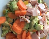 Foto del paso 4 de la receta: Ensalada de quinoa con aguacate
