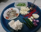 Foto langkah ke 1 dari resep Oseng buncis udang saos tiram.