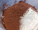 Foto del paso 1 de la receta: Galletas Red Velvet con chocolate blanco