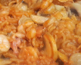 Foto del paso 5 de la receta: Fideuá de champiñones y gambas