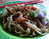 Foto langkah ke 3 dari resep Kwetiau goreng.