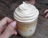 Foto langkah ke 4 dari resep Dalgona coffee.