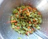Foto del paso 2 de la receta: Ensaladilla rusa en base de crespillos (canapés)