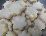 Foto del paso 4 de la receta: Galletas de mantequilla con diferentes decoraciones