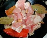 Foto del paso 1 de la receta: Tacos de pavo regado con oro