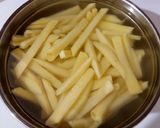 Foto langkah ke 1 dari resep French fries/ kentang goreng (frozen food).