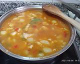 Foto del paso 6 de la receta: Guiso marinero de cazón o tintorera con papas y fideos