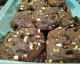 Foto langkah ke 6 dari resep Cookies Coklat Kacang.
