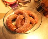 Foto del paso 7 de la receta: Longanisas, chorizos secos, chorizos húmedos y salchicha parrillera