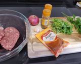 A picture of step 1 of Spicy lamb meatballs with a tangy yoghurt sauce.