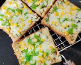 ચીઝ કોર્ન ગાર્લીક બ્રેડ (Cheese Corn Garlic Bread Recipe in Gujarati) રેસીપી સ્ટેપ6ફોટો