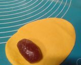 Foto langkah ke 7 dari resep Bakpao Labu Kuning Kacang Merah.