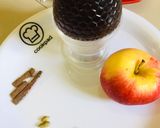 A picture of step 1 of Apple tea with Apple peels.