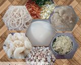 A picture of step 11 of Veg Burmese Khao Suey.