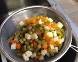 Foto del paso 2 de la receta Ensaladilla Rusa con Mayonesa Casera