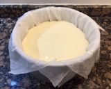 A picture of step 8 of La Viña Cheesecake (Sugar-Free).