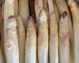 Une image de l'étape 1 de Blanc de poulet à l’asperge blanche.
