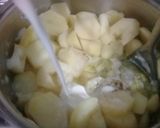 Foto del paso 3 de la receta: Puré de papa para bebes de 10 meses y todo la familia
