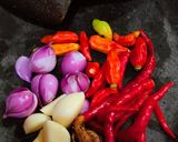 Foto langkah ke 2 dari resep Tumis oncom simple.