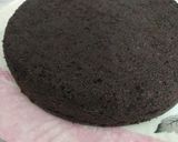 A picture of step 4 of Dalgona coffee Cake 🍰🍰🍰.