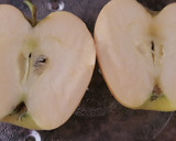 Foto del paso 1 de la receta: Manzana jugosa con miel